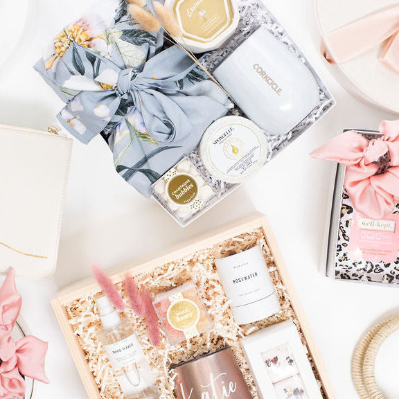 Explore our bridesmaid proposal box ideas and find the best way to ask your bestie to be by your side on your wedding day as one of your bridesmaids or a member of your wedding party. 