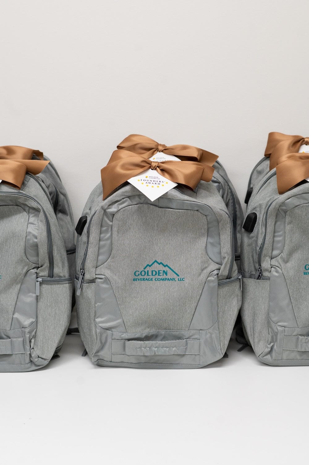 Pack With Incentive Gallery: Branded Incentive Trip Kick-Off Gifts