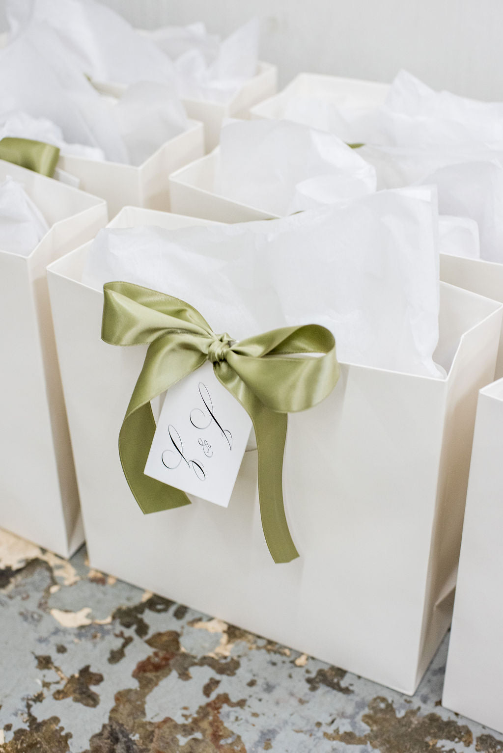 Wedding Welcome Bags + Welcome Boxes to Gift Your Guests 